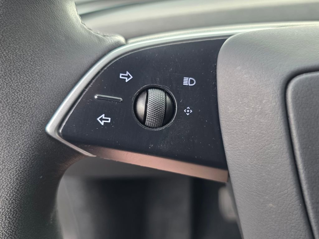 Used 2024 Tesla Model 3 Standard Range image 22