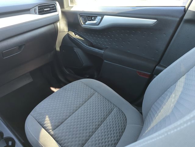 Used 2020 Ford Escape SE image 27