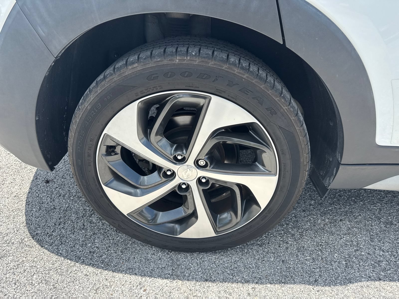 Used 2018 Hyundai Tucson Value FWD image 11