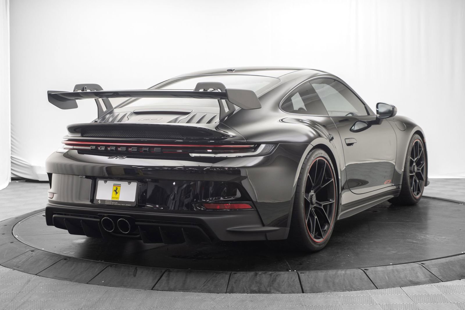 Used 2022 Porsche 911 GT3 RWD image 3
