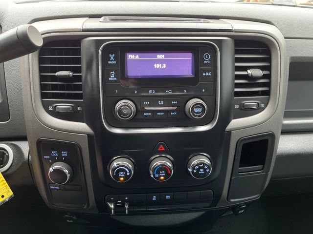Used 2015 RAM 1500 ST w/ SXT Appearance Group AWD/4WD image 17