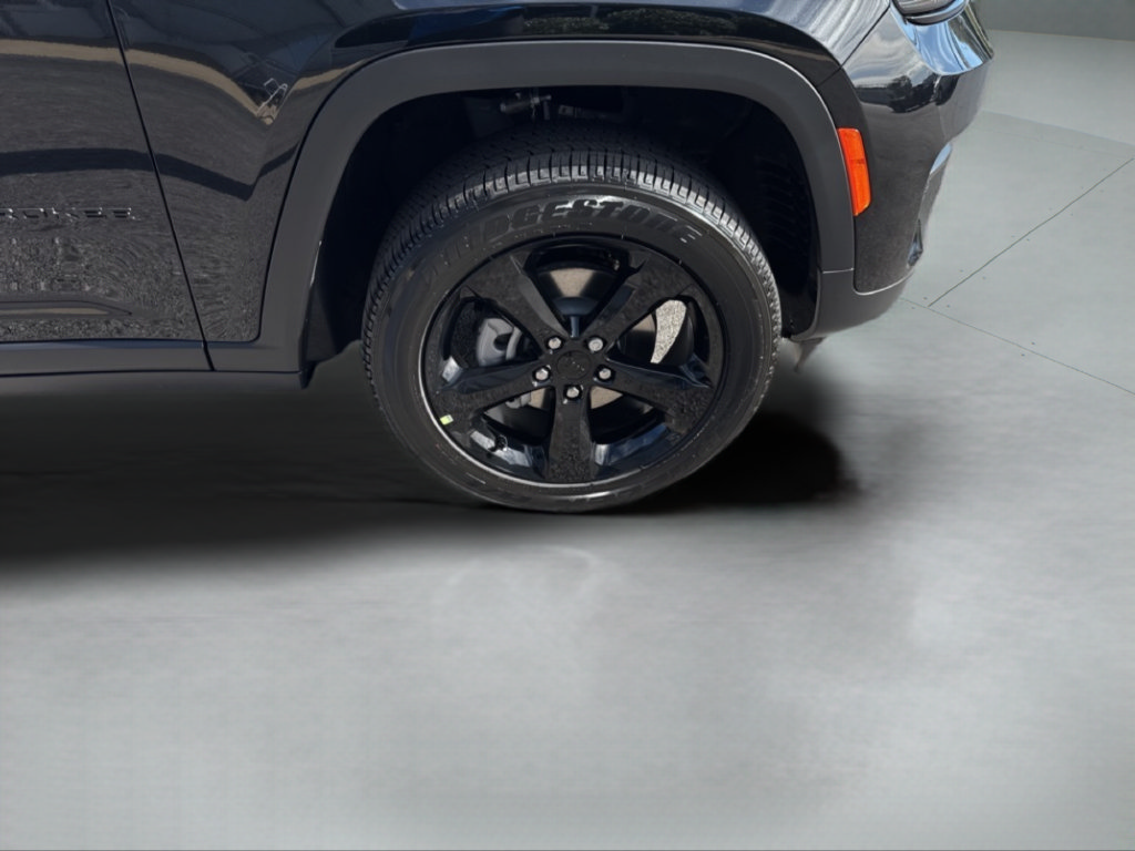New 2025 Jeep Grand Cherokee 4WD image 27