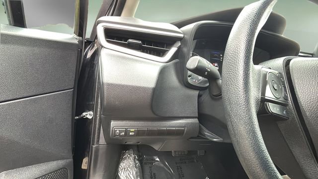 Used 2023 Toyota Corolla LE image 21