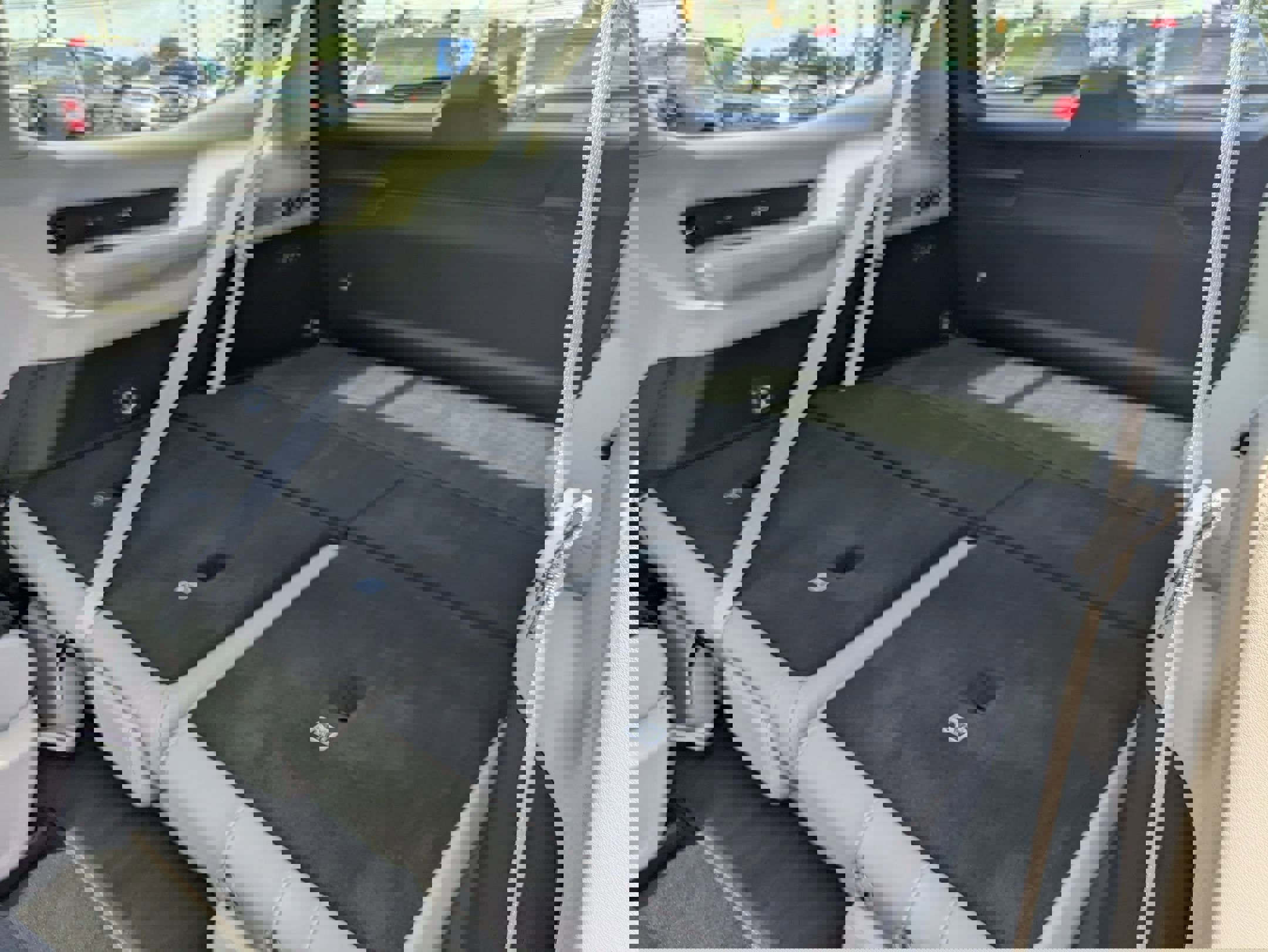 Certified 2024 Jeep Wagoneer Series III w/ Premium Group I image 32