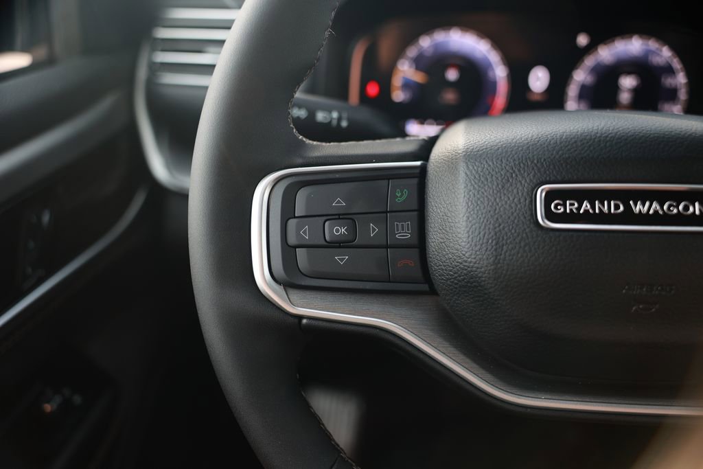 New 2026 Jeep Grand Wagoneer L 2WD w/ 8-Passenger Seating Package image 19