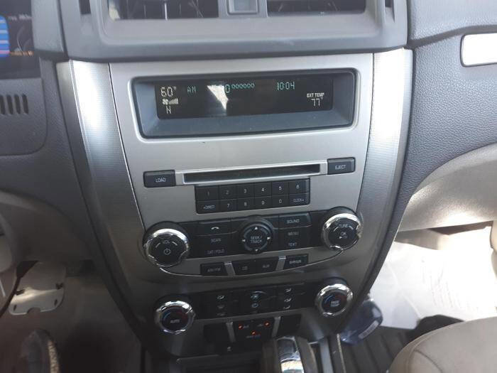 Used 2010 Ford Fusion Hybrid FWD image 39