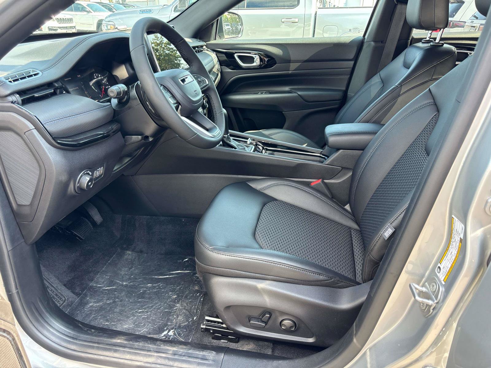 New 2026 Jeep Compass Latitude AWD/4WD image 7