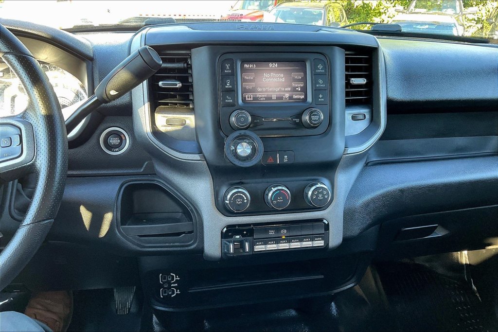Used 2024 RAM 3500 Tradesman w/ Chrome Appearance Group AWD/4WD image 15