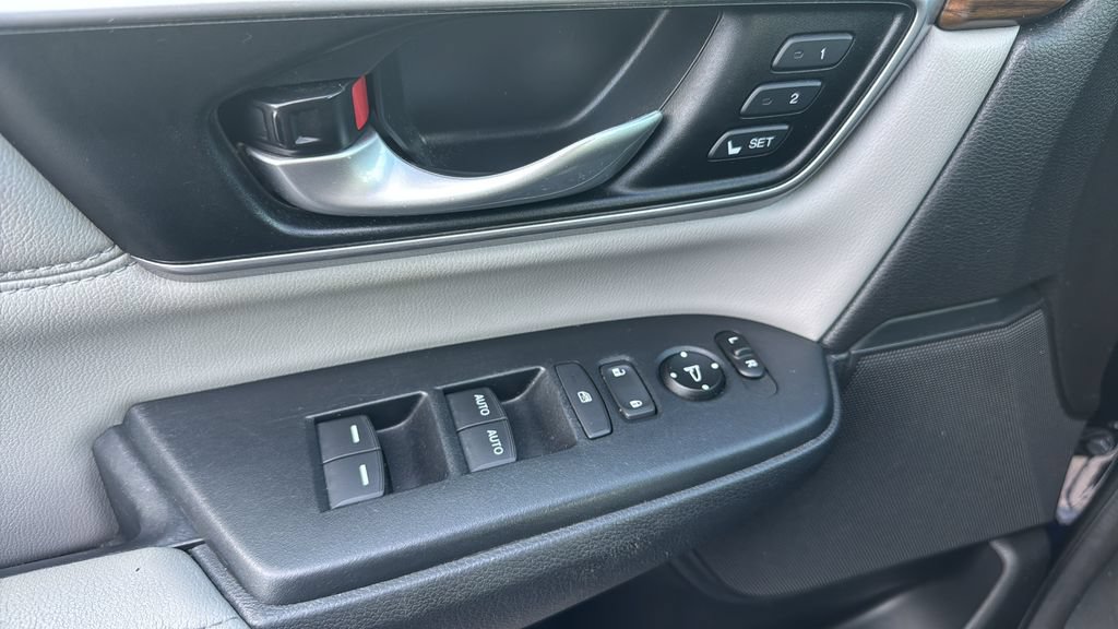Used 2017 Honda CR-V EX-L image 37
