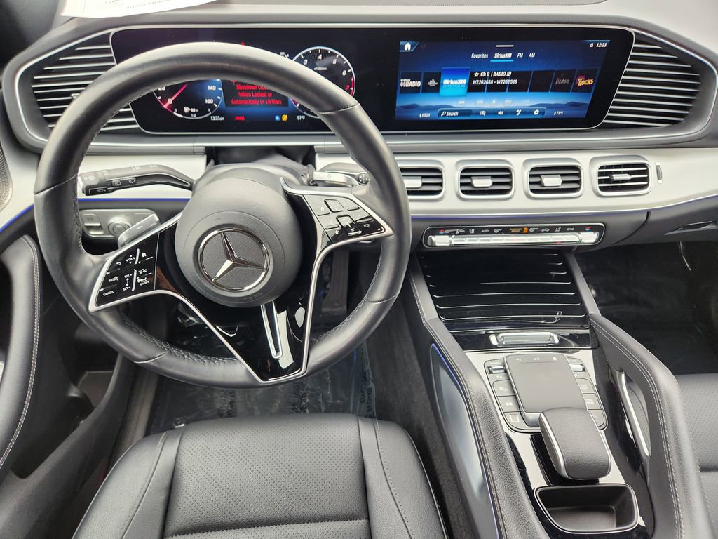 Used 2025 Mercedes-Benz GLE 350 4MATIC image 3