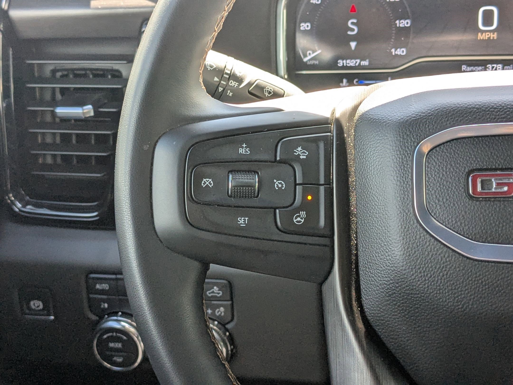 Used 2025 GMC Sierra 3500 AT4 w/ AT4 Preferred Package AWD/4WD image 21