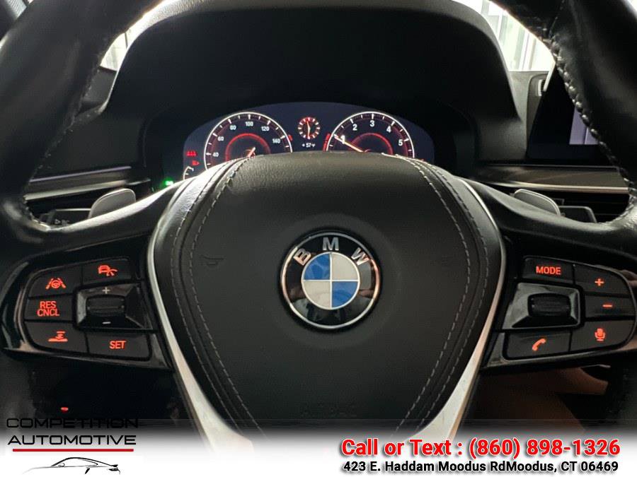 Used 2019 BMW 540i xDrive w/ Premium Package image 5