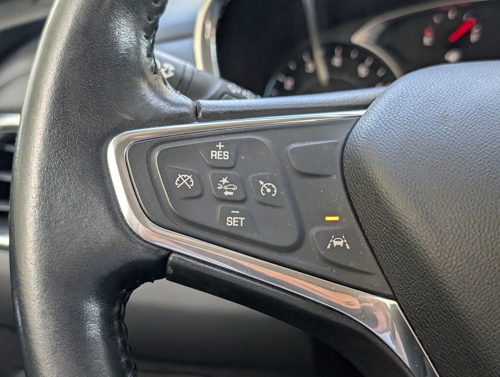 Used 2020 Chevrolet Equinox LT image 24