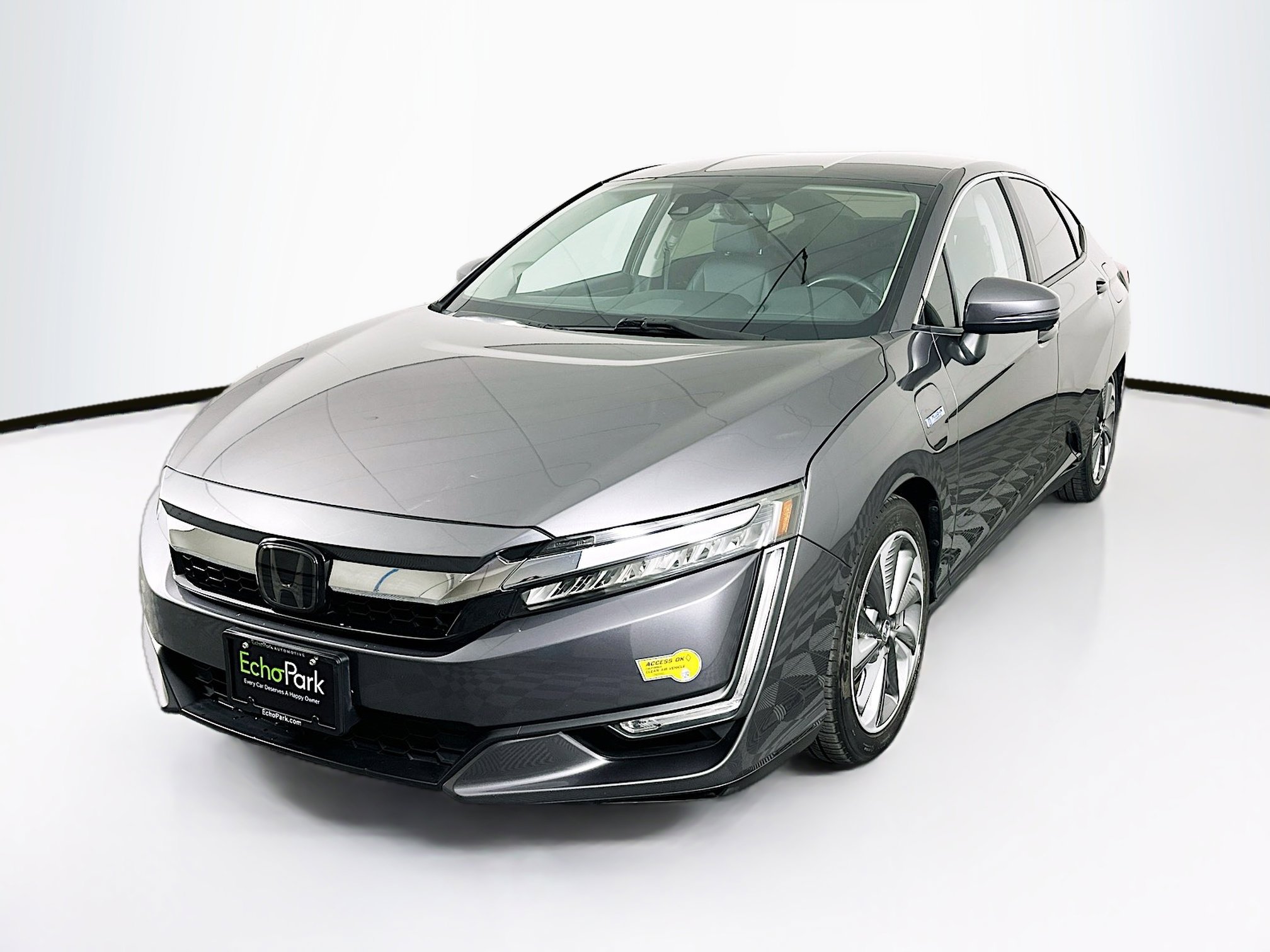 Used 2020 Honda Clarity Touring image 3