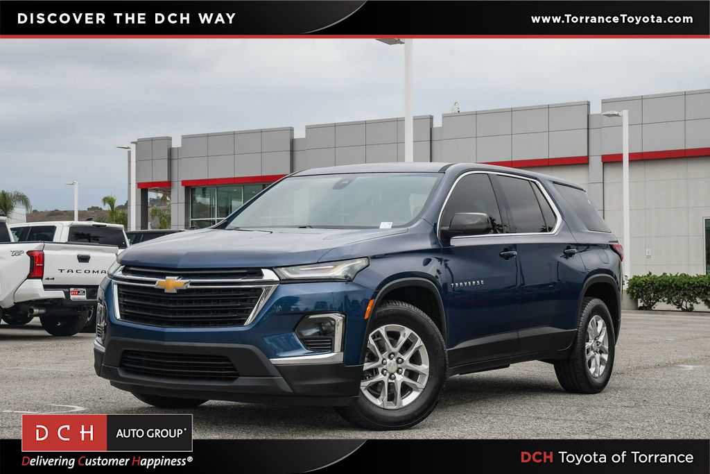 Used 2022 Chevrolet Traverse LS