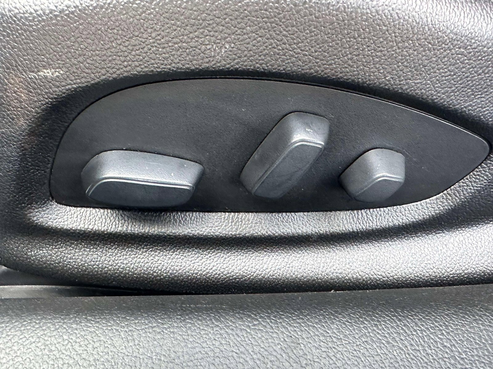 Used 2019 Cadillac CTS Luxury image 25