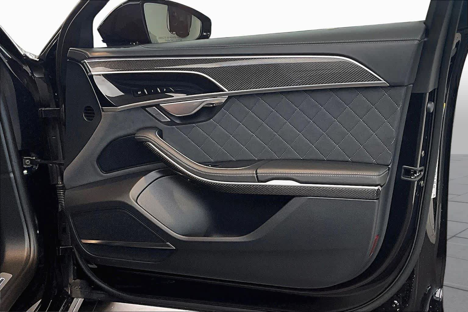Certified 2025 Audi S8 AWD/4WD image 22