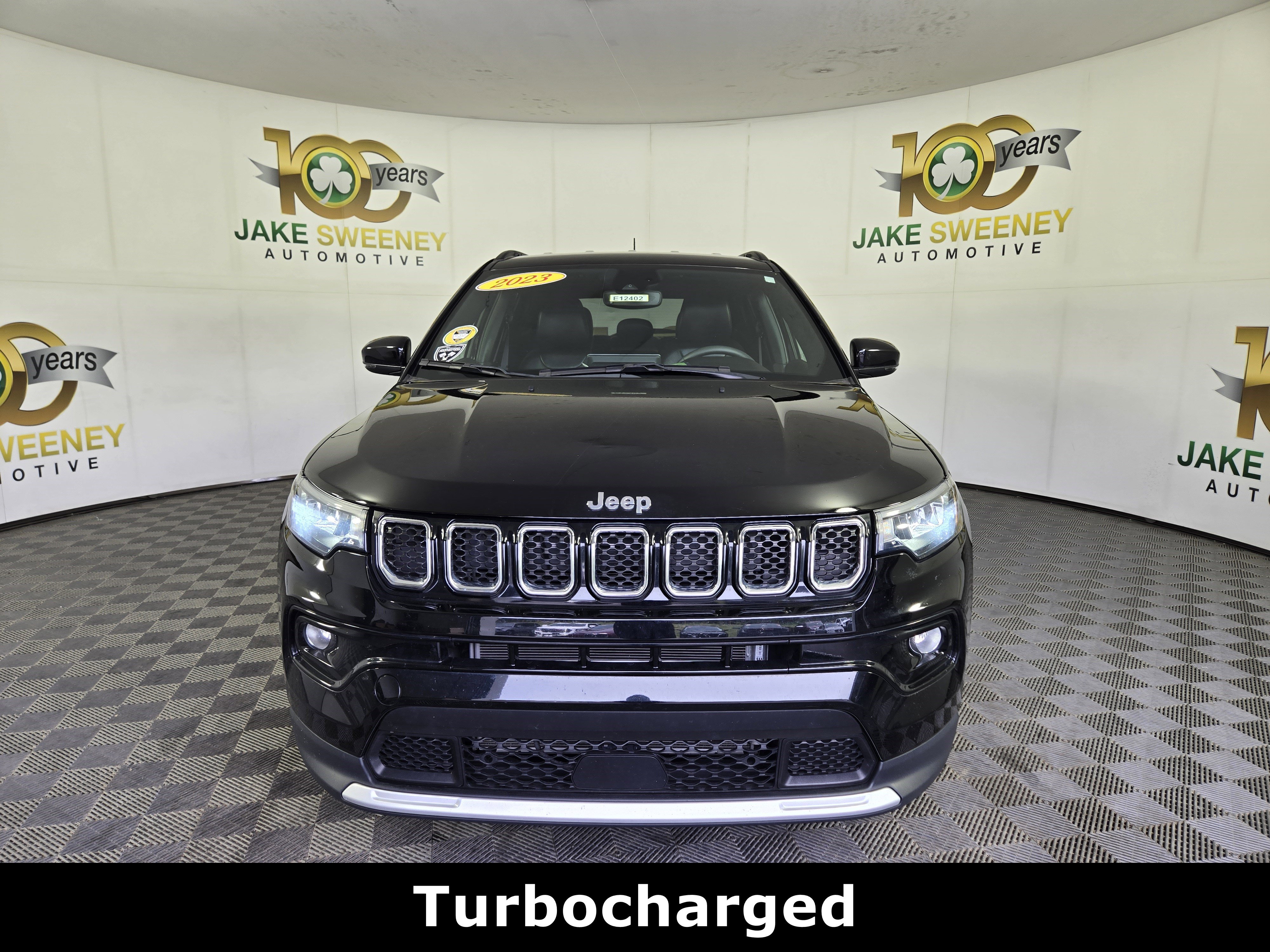Certified 2023 Jeep Compass Limited AWD/4WD image 3