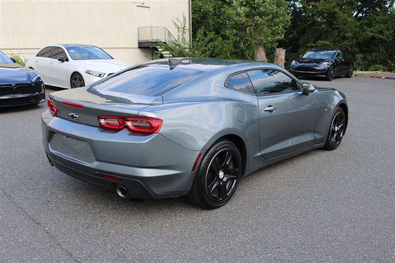 Used 2020 Chevrolet Camaro LT RWD image 8