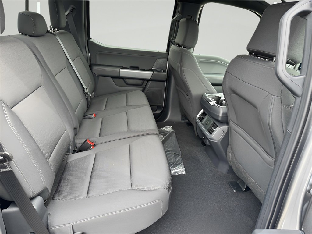 New 2025 Ford F150 XLT w/ Equipment Group 302A MID image 31