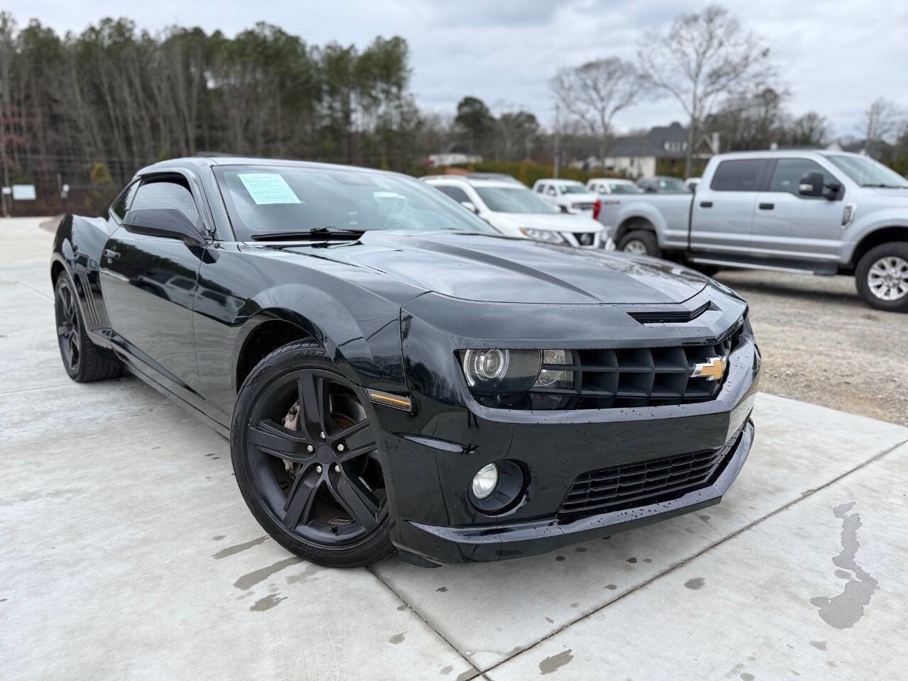 Used 2010 Chevrolet Camaro SS w/ RS Package image 2