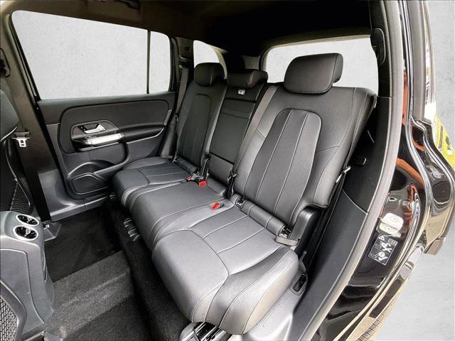 Used 2025 Mercedes-Benz GLB 250 image 28