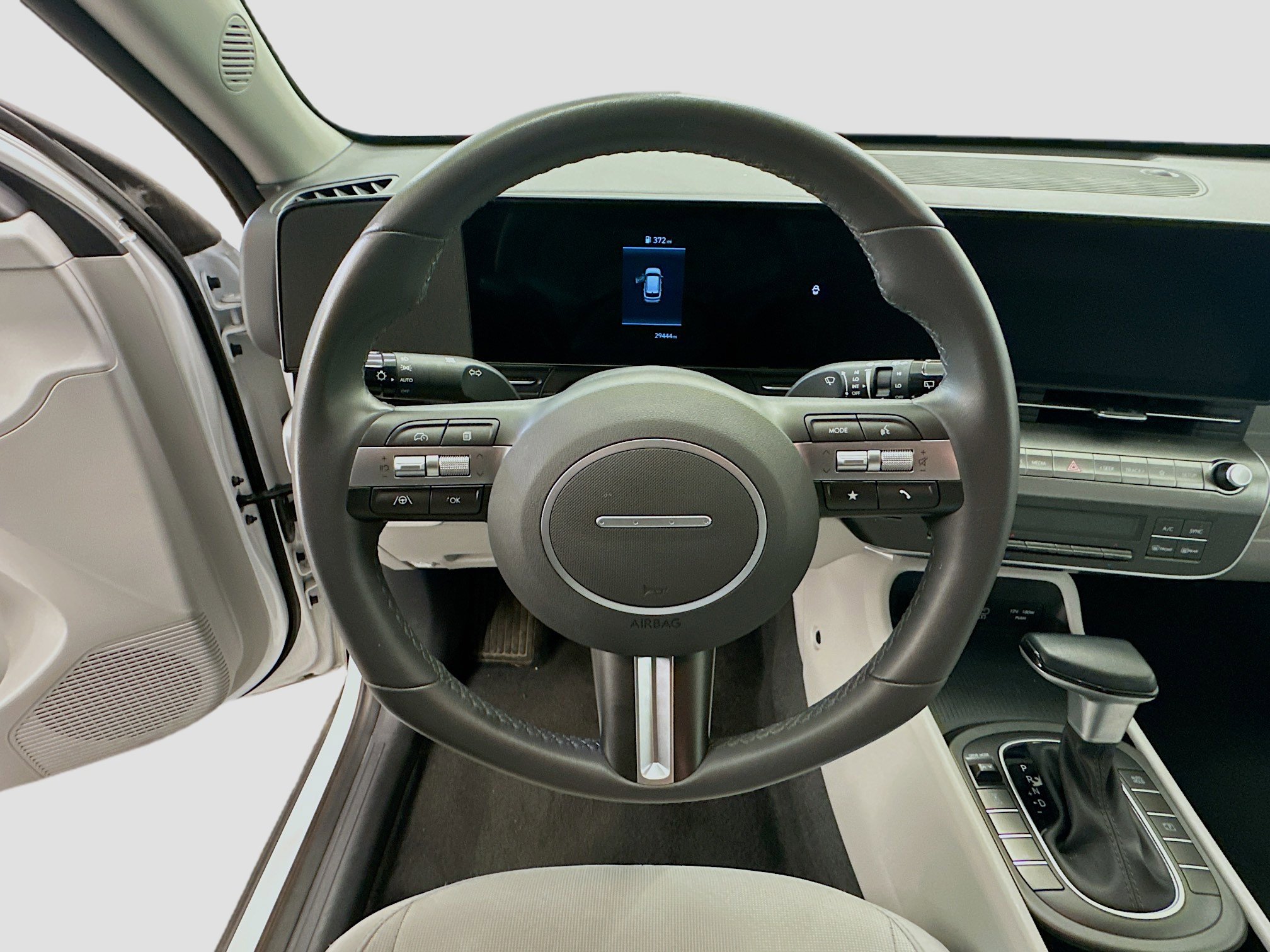 Used 2025 Hyundai Kona SEL image 18