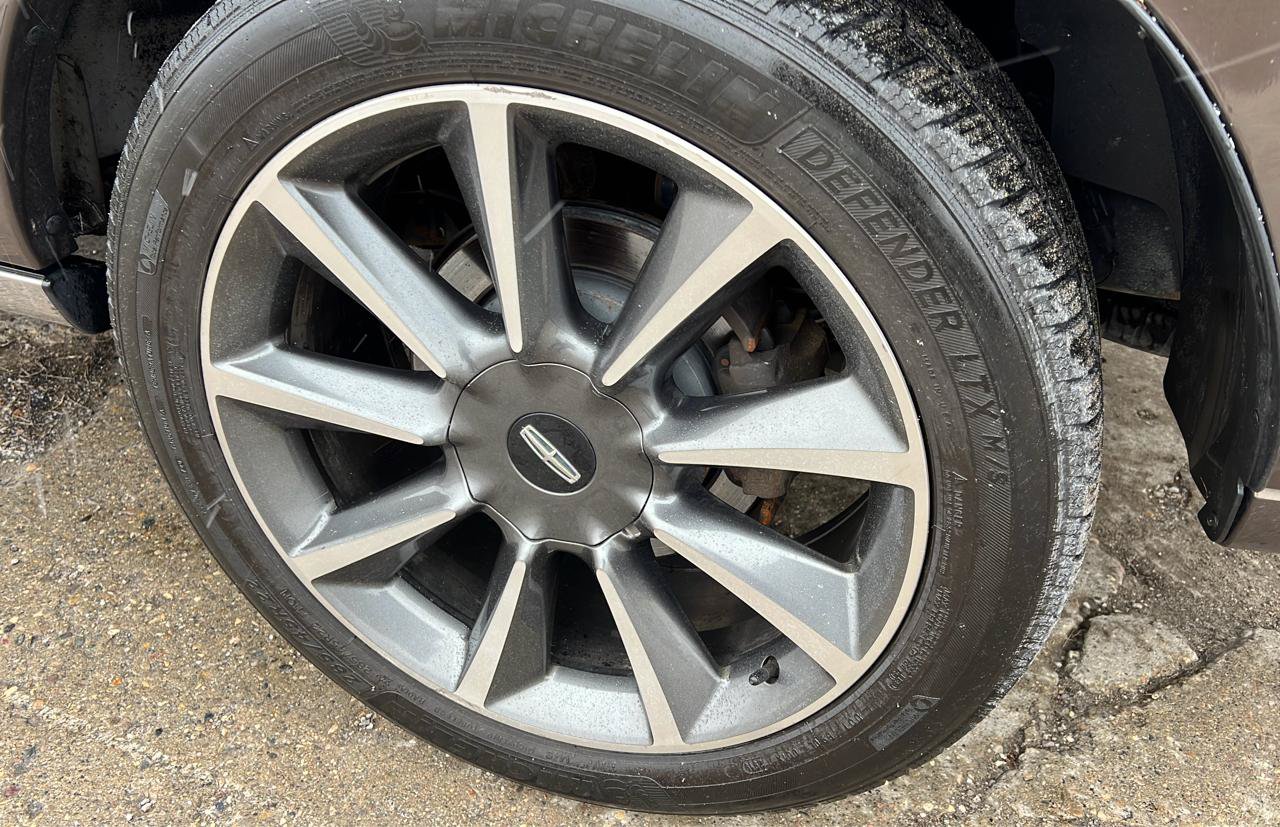 Used 2016 Lincoln Navigator Reserve AWD/4WD image 19