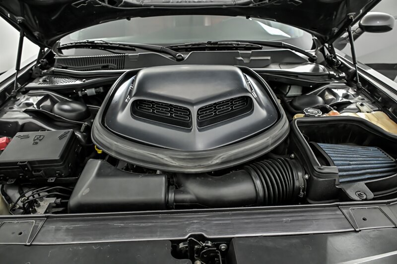 Used 2016 Dodge Challenger R/T Plus RWD image 12