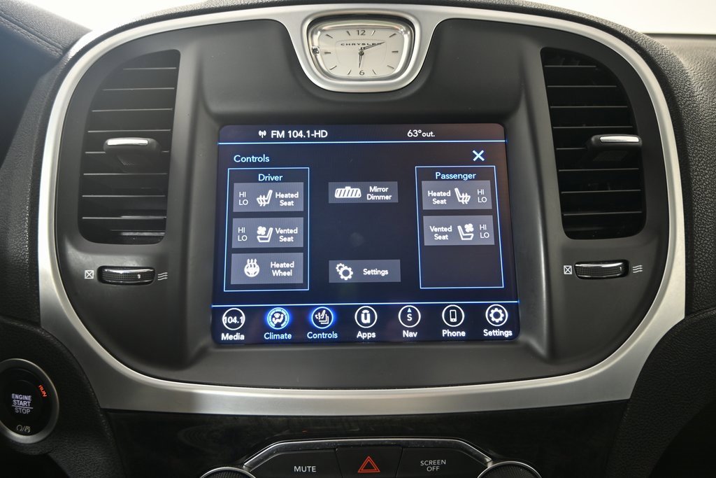 Used 2023 Chrysler 300 Touring L w/ Popular Equipment Group image 29