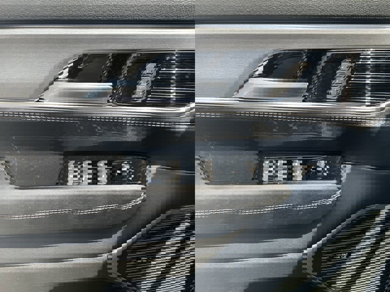 New 2025 Jeep Wagoneer Series II image 13