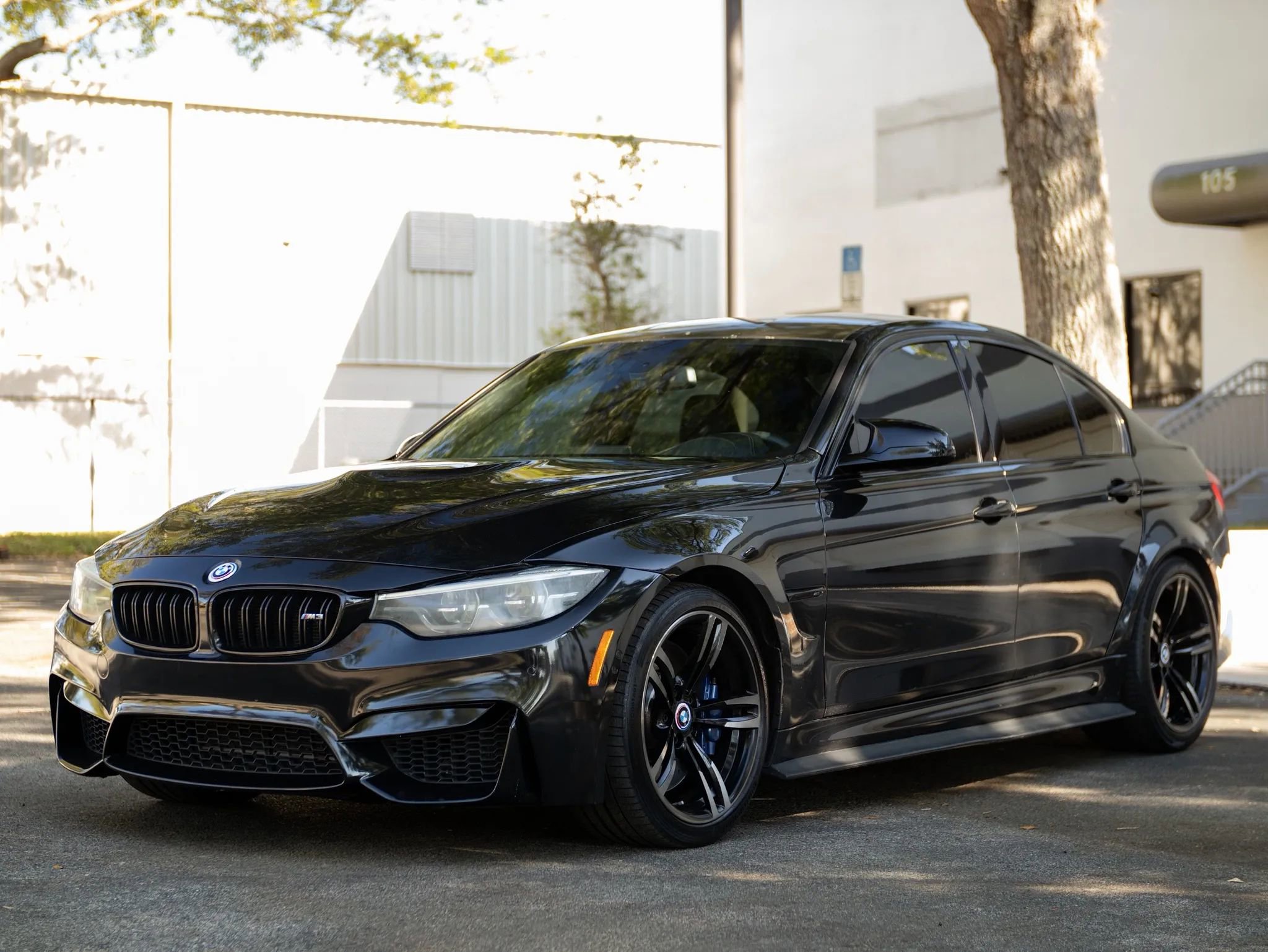 Used 2018 BMW M3 Sedan w/ Competition Package image 9