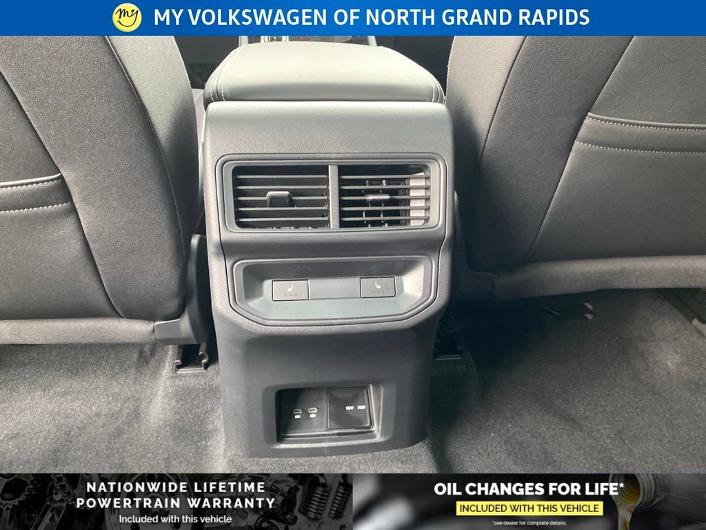 New 2026 Volkswagen Atlas Cross Sport SEL Premium R-Line AWD/4WD image 18