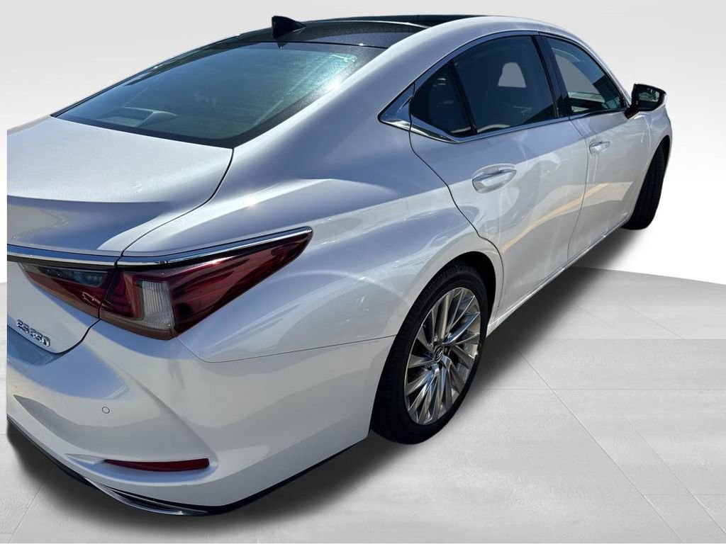 Used 2021 Lexus ES 350 Ultra Luxury w/ Protection Package (P3) image 9