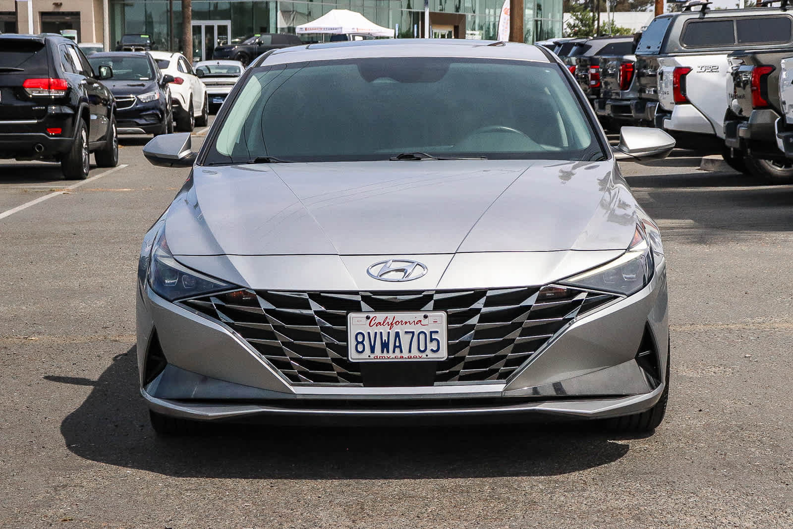 Used 2021 Hyundai Elantra Limited w/ Cargo Package FWD image 2