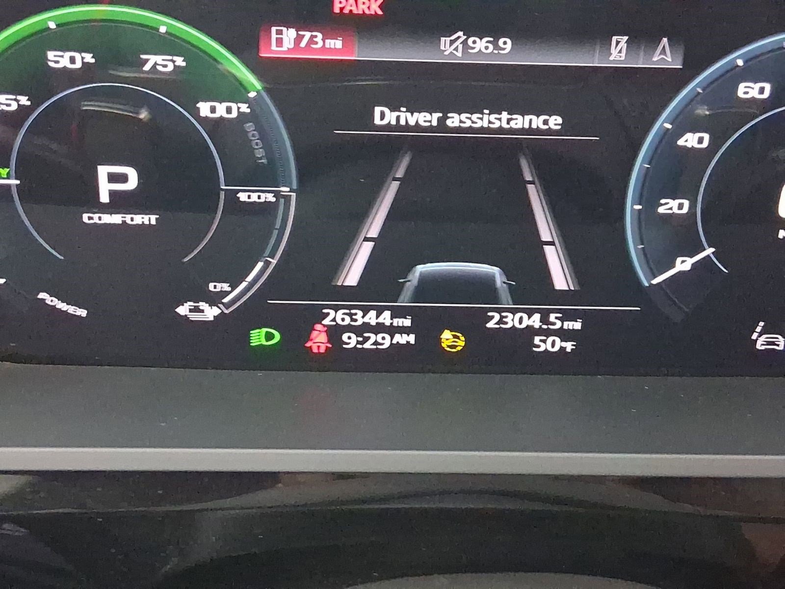 Used 2022 Audi e-tron Premium Plus image 17