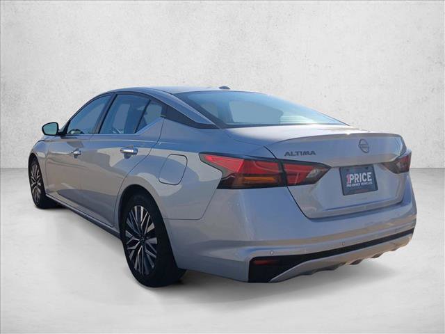 Used 2025 Nissan Altima 2.5 SV FWD image 8