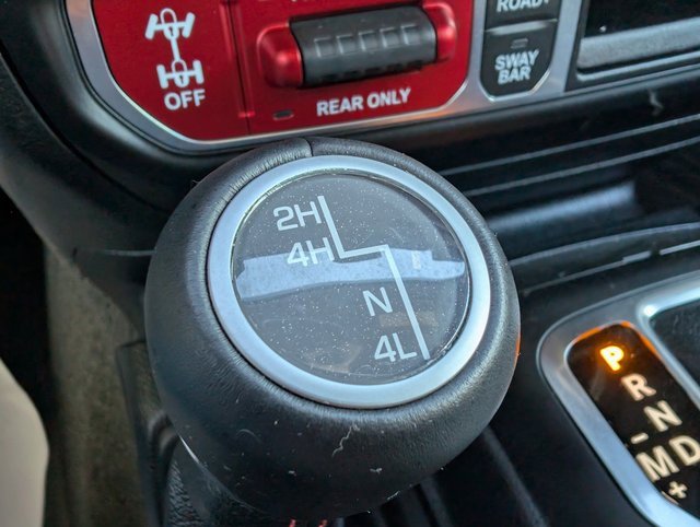 Used 2023 Jeep Wrangler Unlimited Rubicon w/ Steel Bumper Group image 27