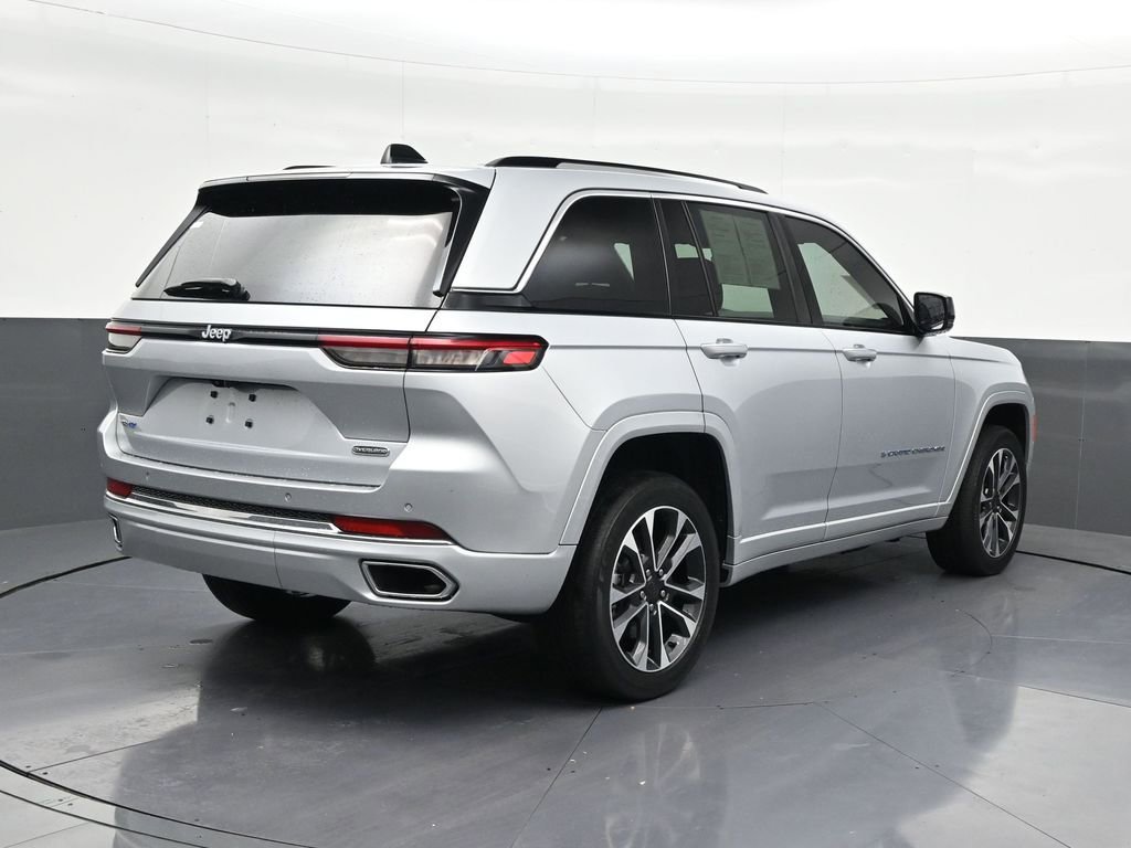 Used 2022 Jeep Grand Cherokee Overland AWD/4WD image 5