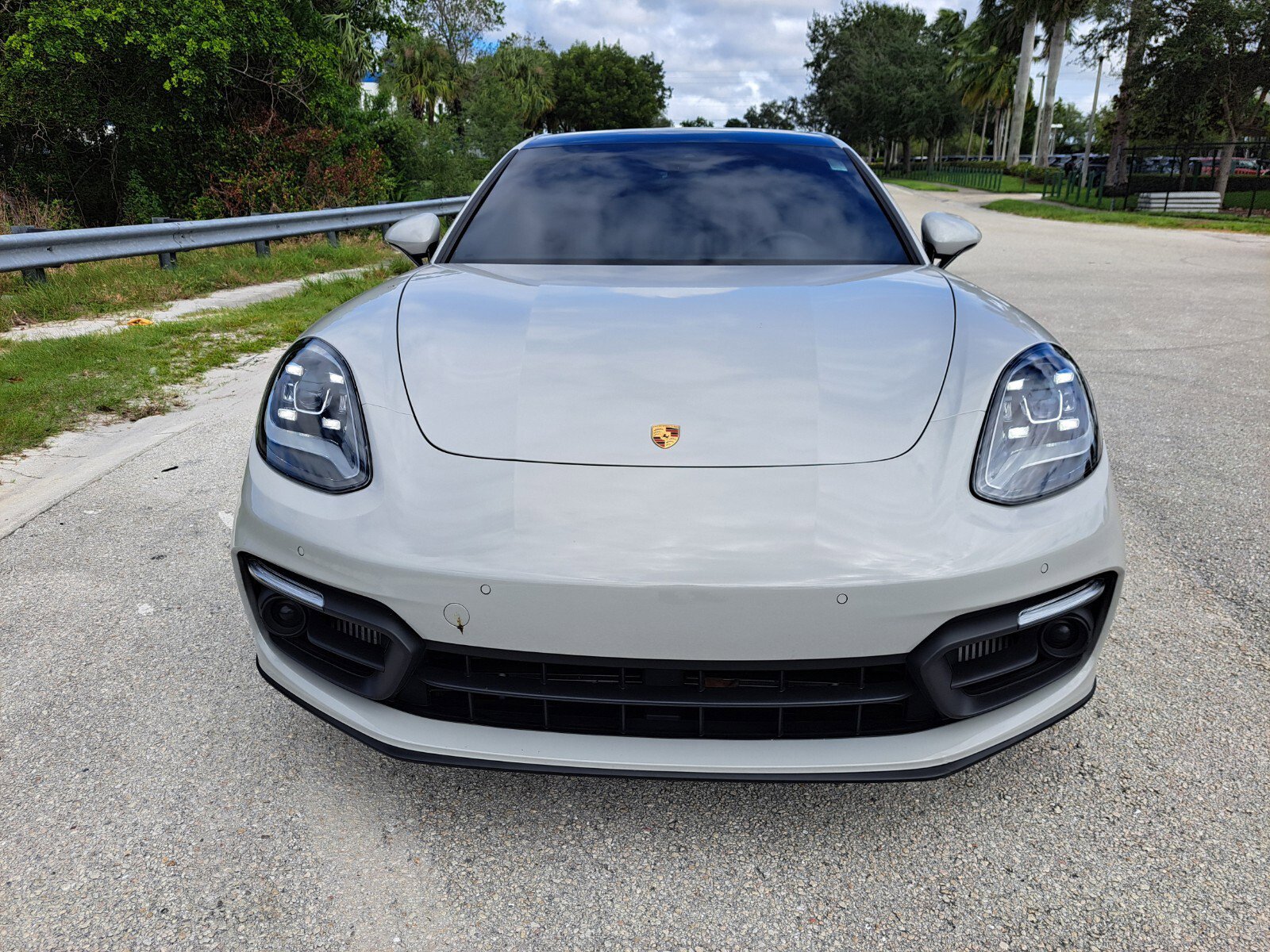 Used 2023 Porsche Panamera Platinum Edition image 8