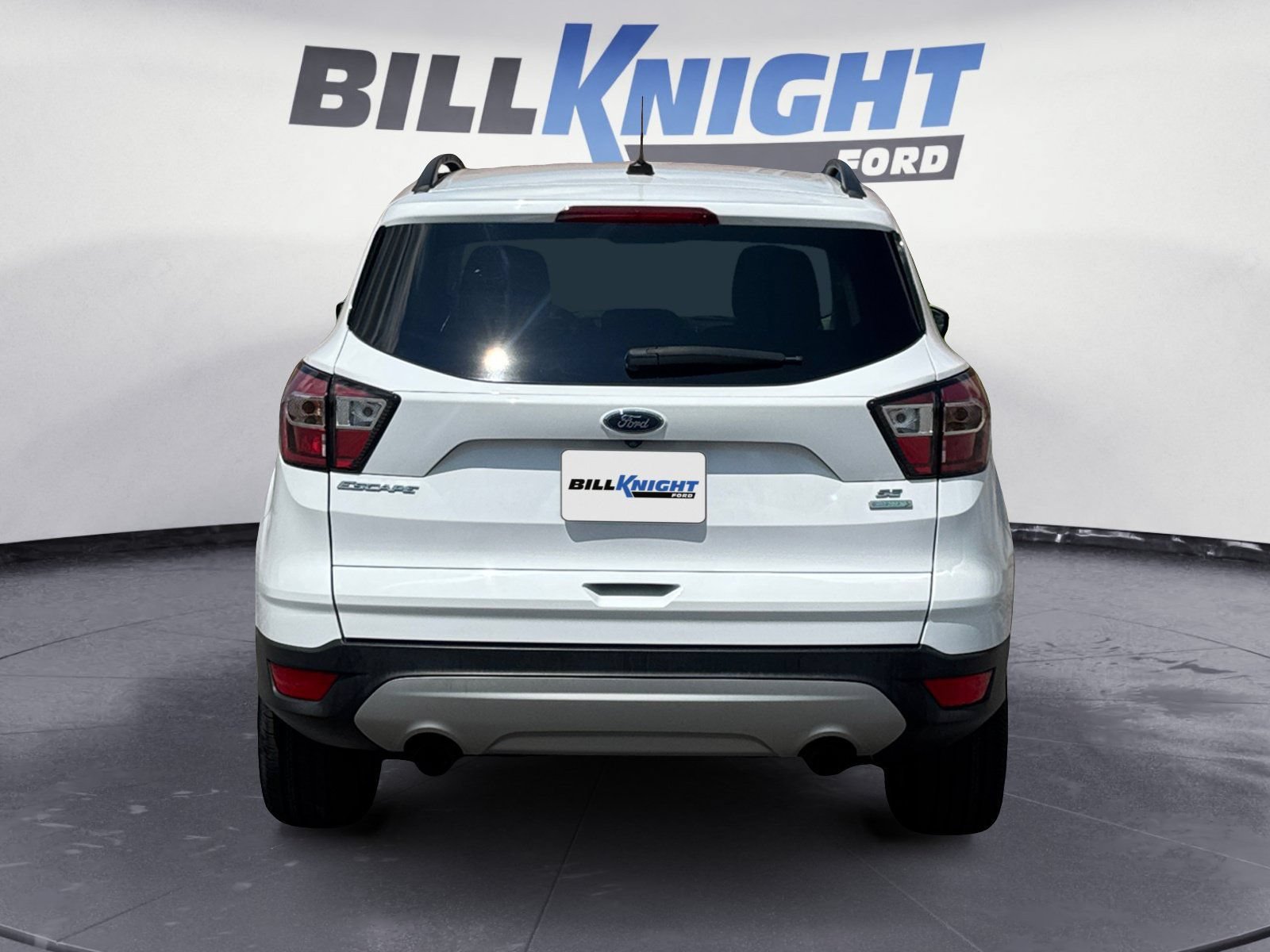 Used 2018 Ford Escape SE FWD image 4