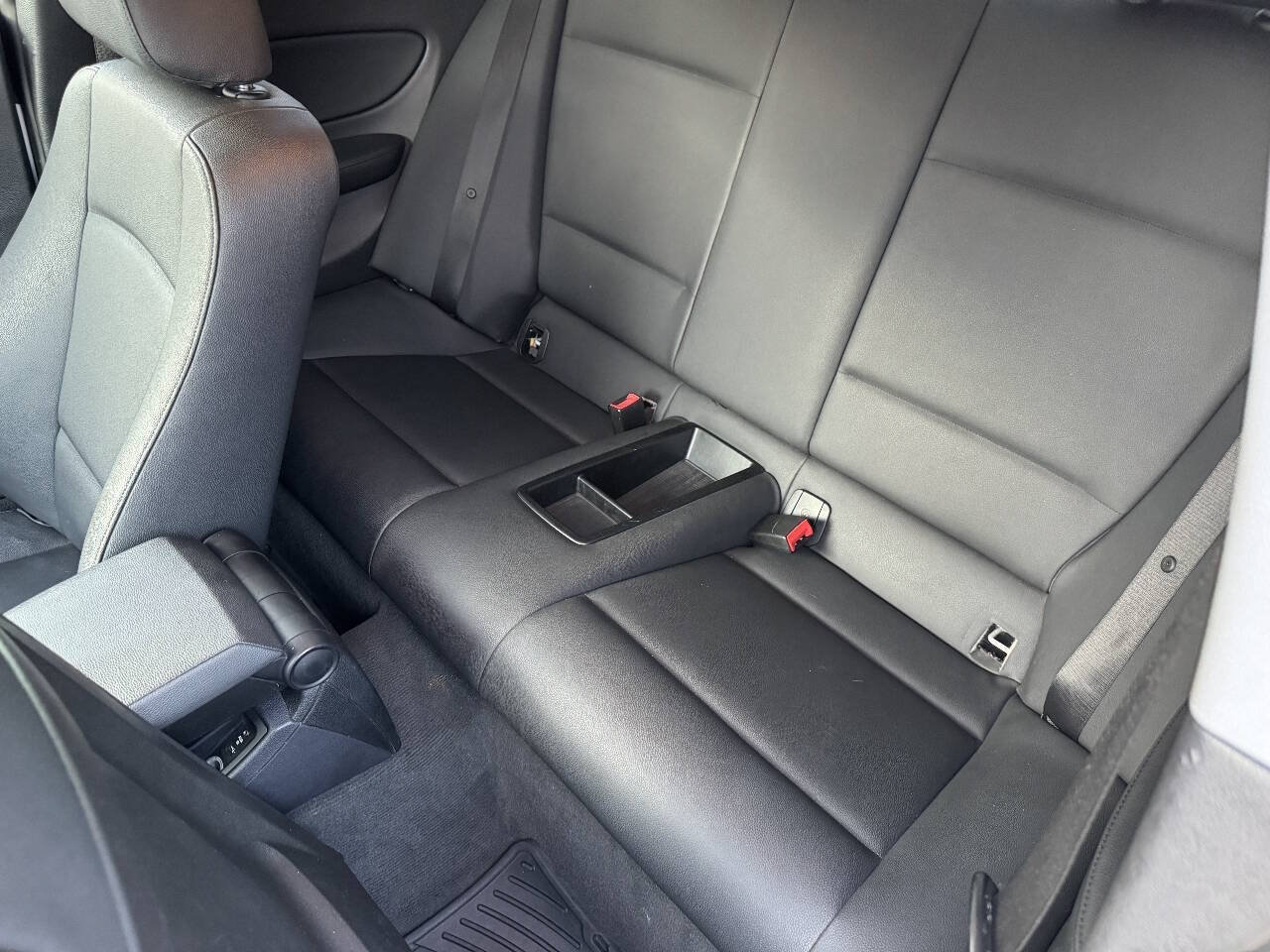 Used 2008 BMW 128i Coupe RWD image 9