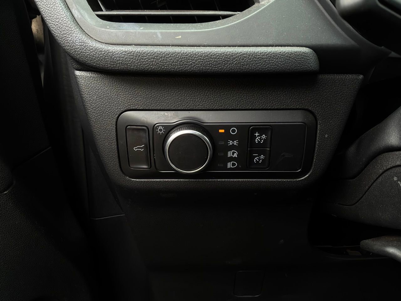 Used 2023 Ford Escape ST-Line FWD image 22