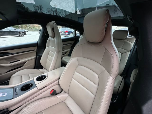Used 2022 Porsche Taycan 4S image 16