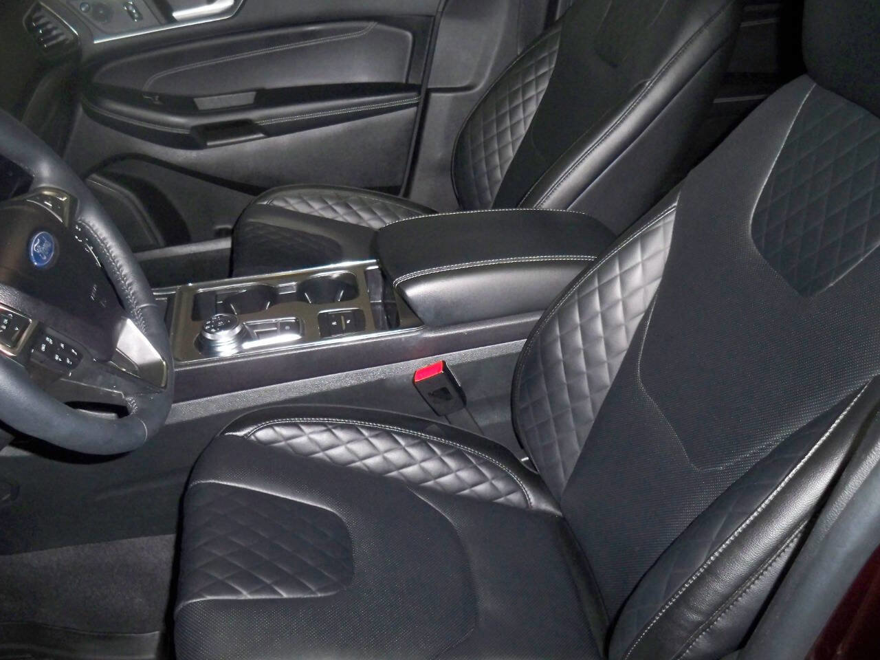 Used 2024 Ford Edge Titanium w/ Equipment Group 301A image 8