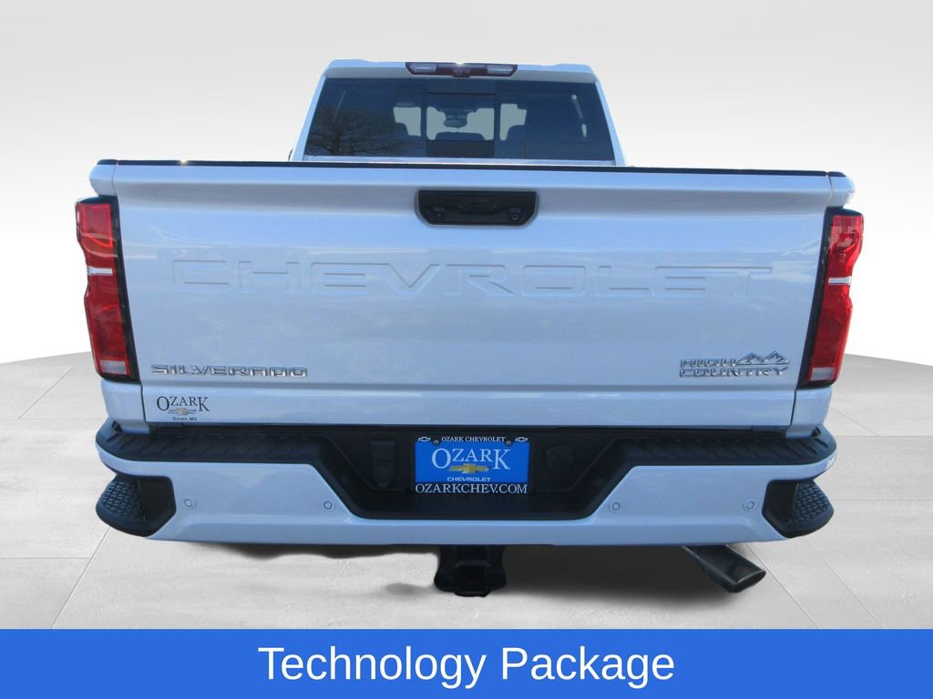 Certified 2025 Chevrolet Silverado 2500 High Country w/ Technology Package AWD/4WD image 4