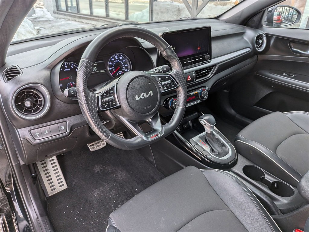 Used 2023 Kia Forte GT-Line image 12