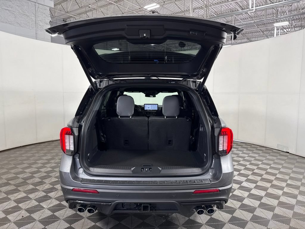 New 2026 Ford Explorer ST w/ Sun And Sound Package AWD/4WD image 9