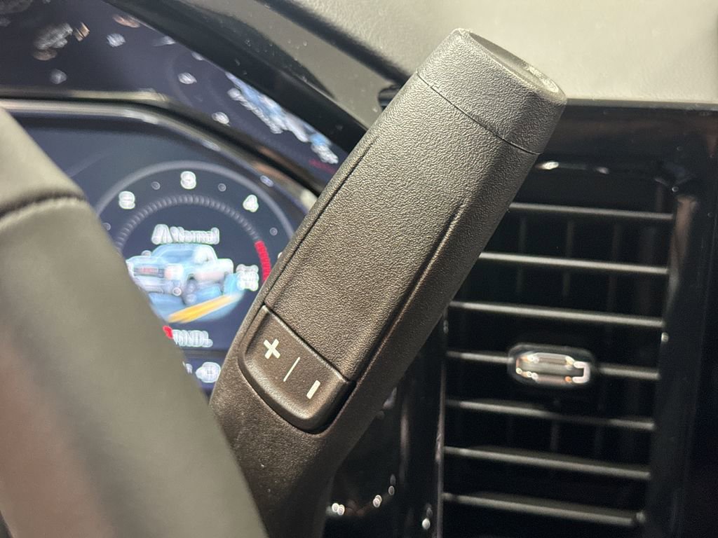 New 2025 GMC Sierra 2500 SLT w/ SLT Convenience Package image 30