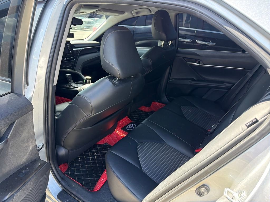 Used 2021 Toyota Camry SE image 16